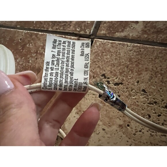 Vintage Blow Mold Menorah That Lights Up Plugs In Star of David White Plastic - Picture 6 of 8